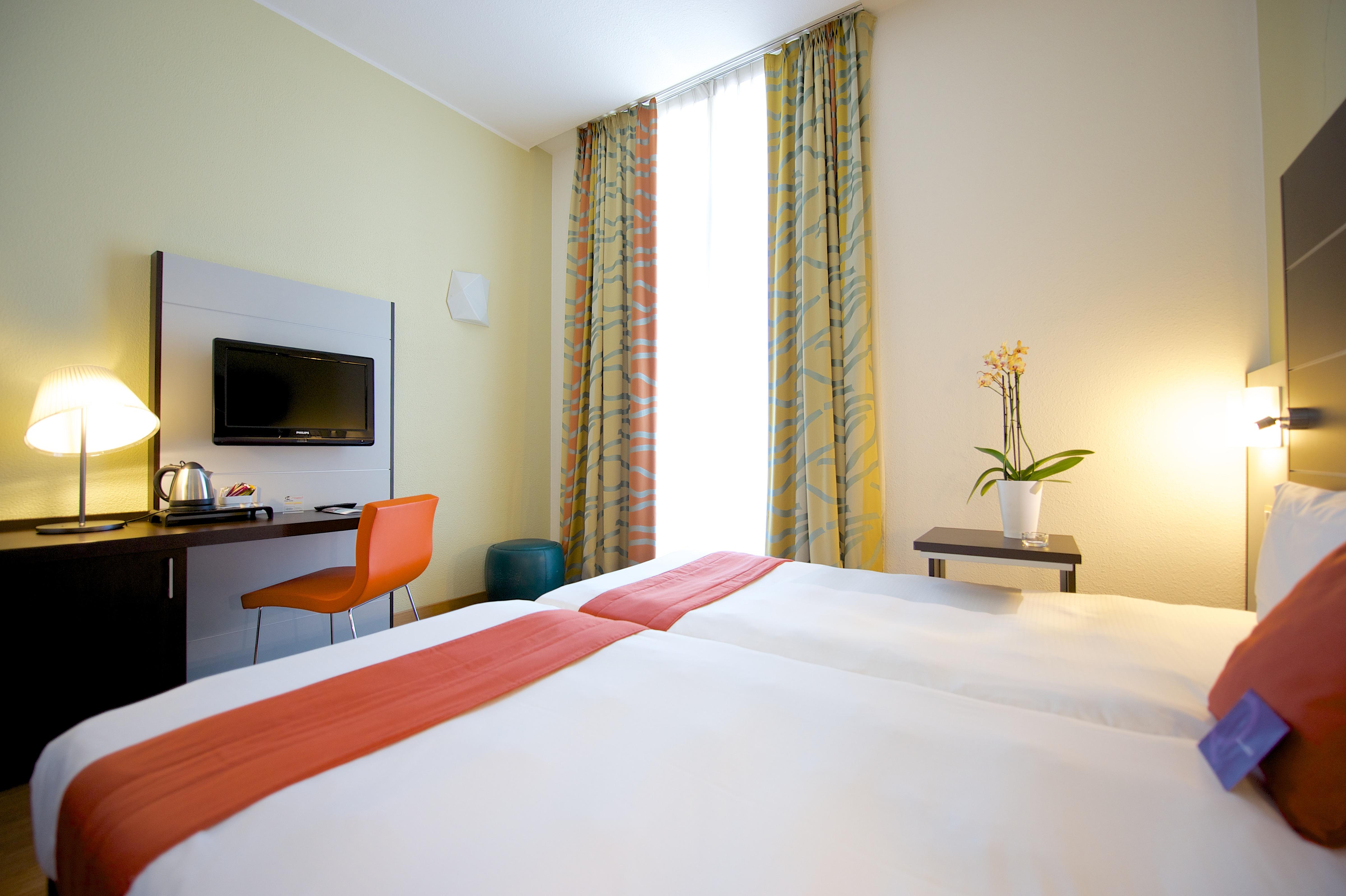 Mercure Napoli Centro Angioino Kültér fotó