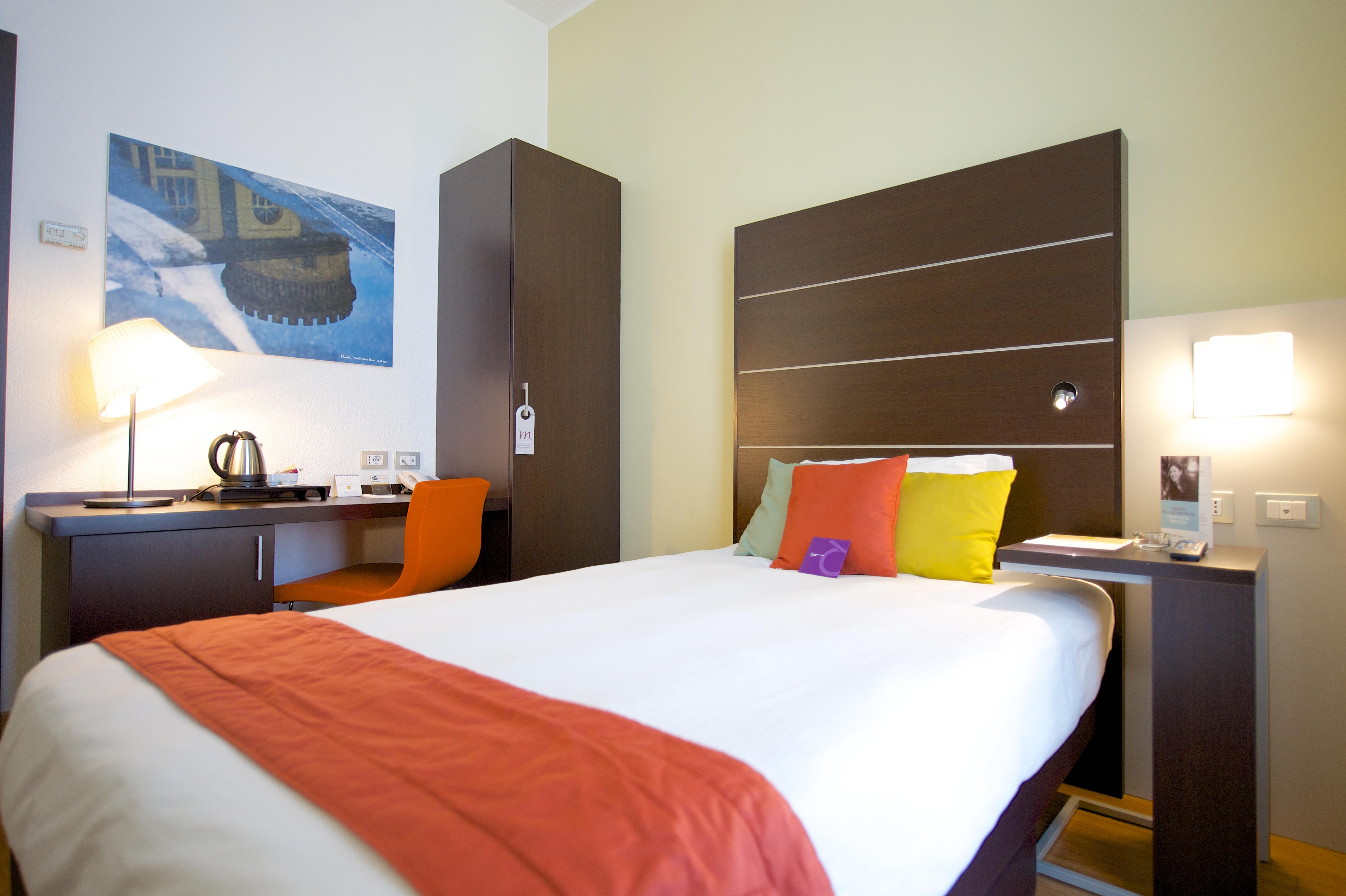 Mercure Napoli Centro Angioino Kültér fotó
