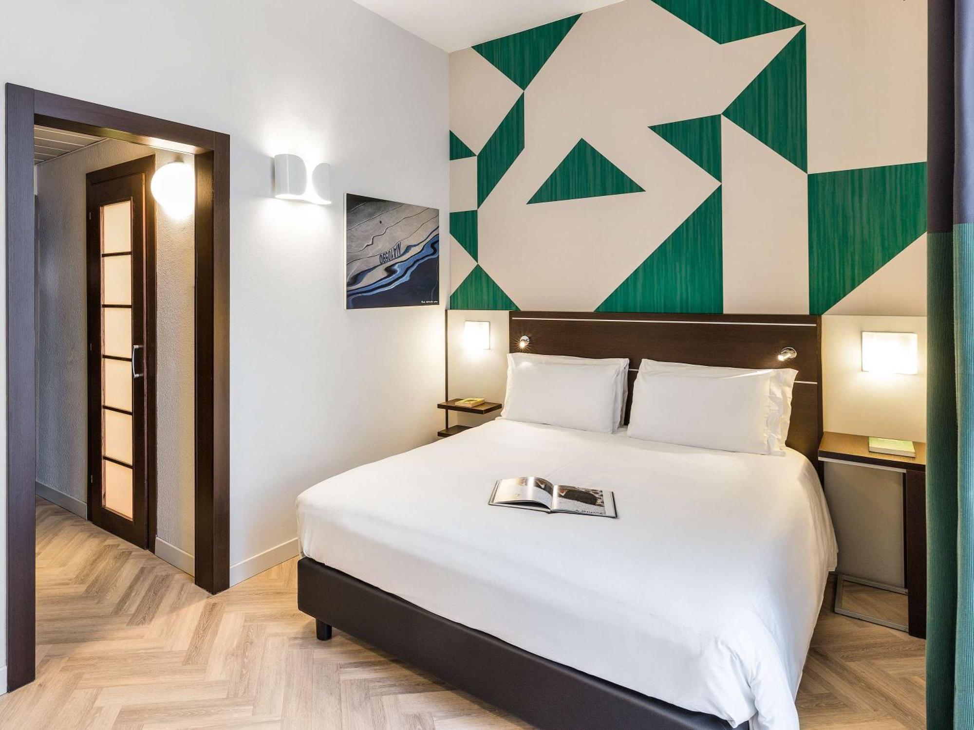 Mercure Napoli Centro Angioino Kültér fotó