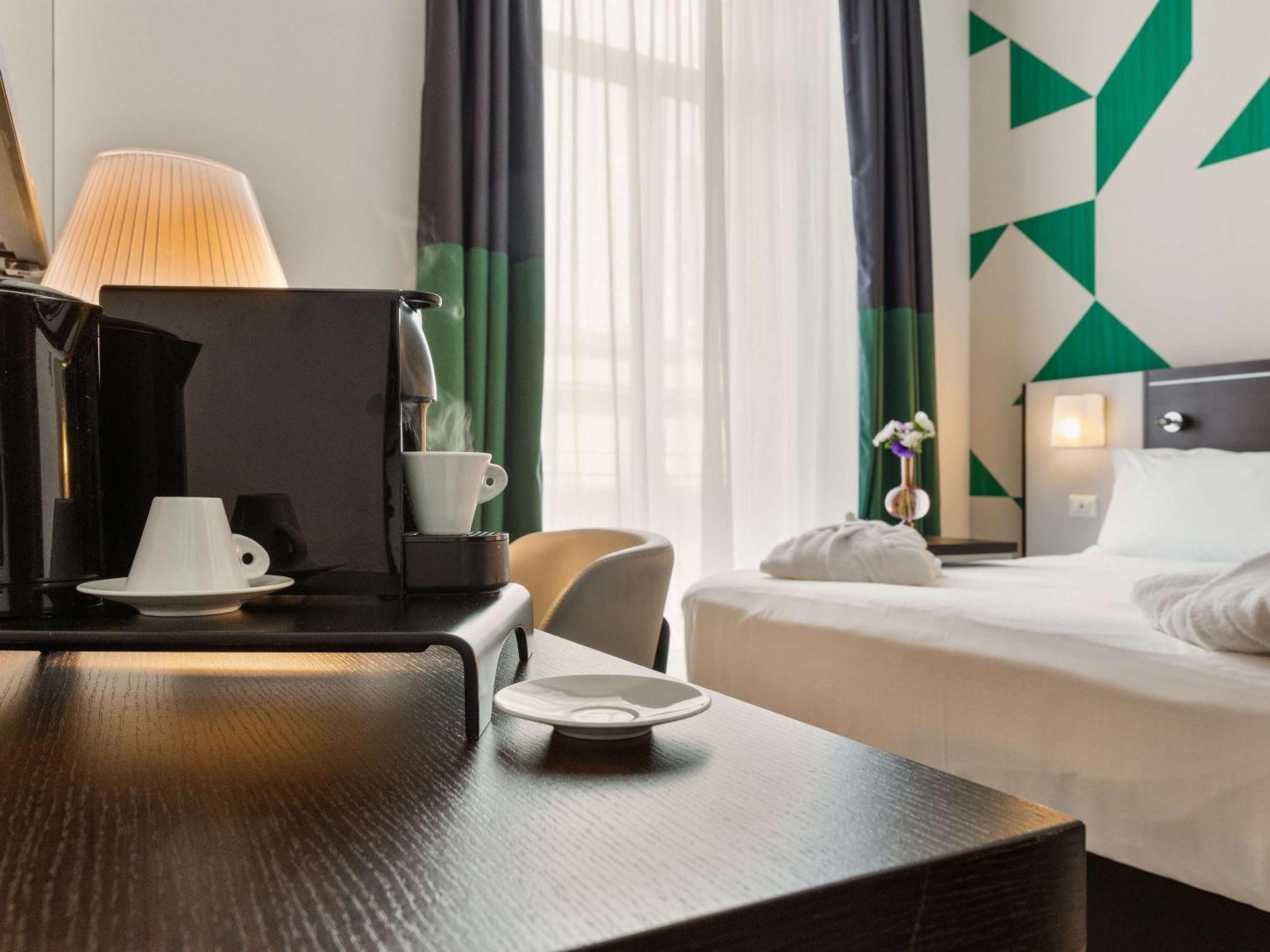 Mercure Napoli Centro Angioino Kültér fotó