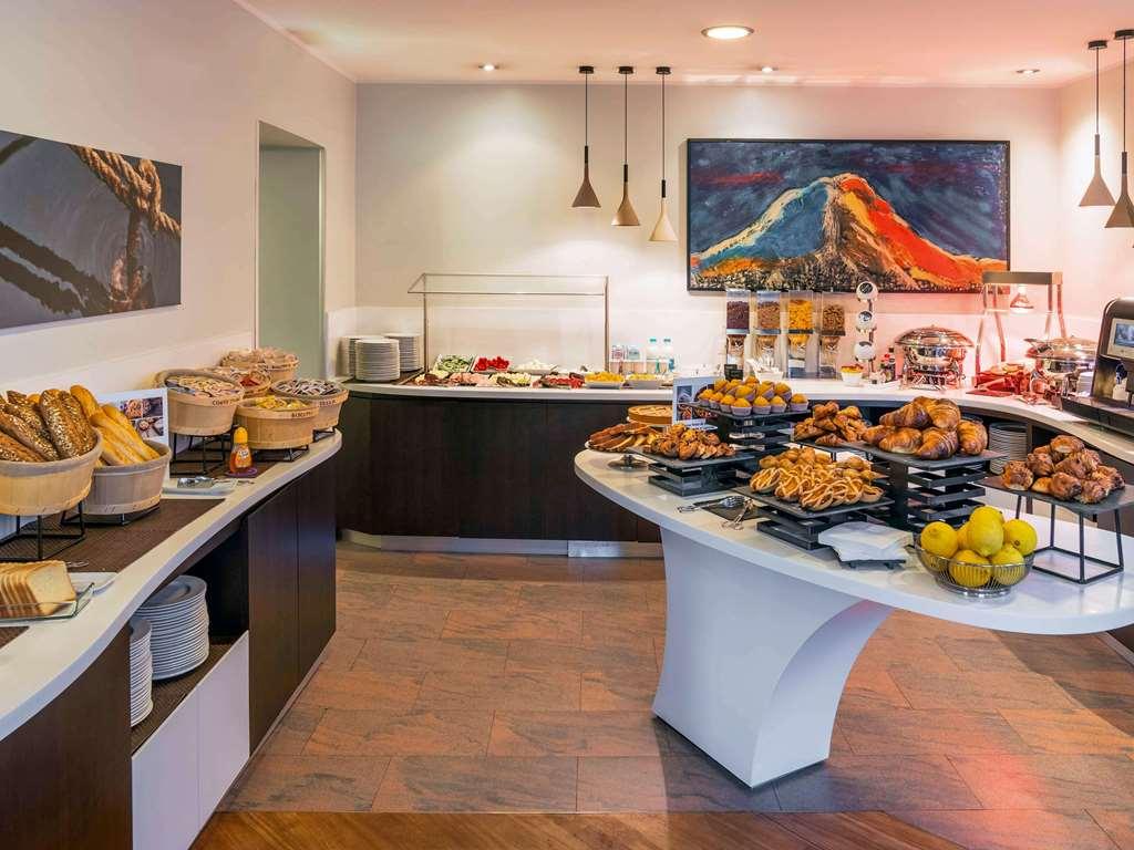 Mercure Napoli Centro Angioino Étterem fotó