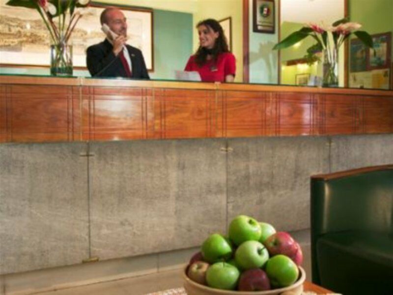 Mercure Napoli Centro Angioino Kültér fotó